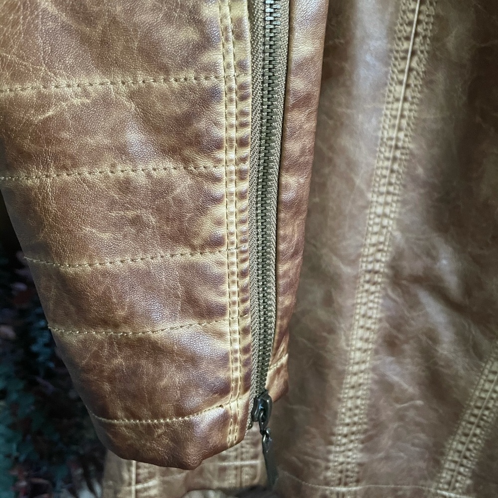 Jacket - Picture 5 of 7